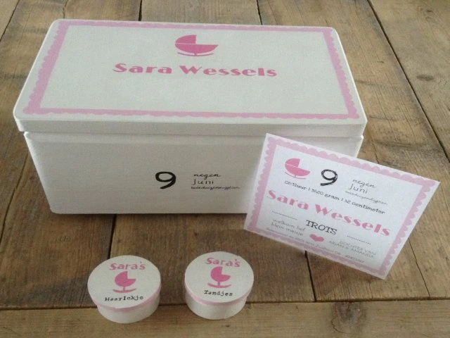 geboortekist sara met doosjes